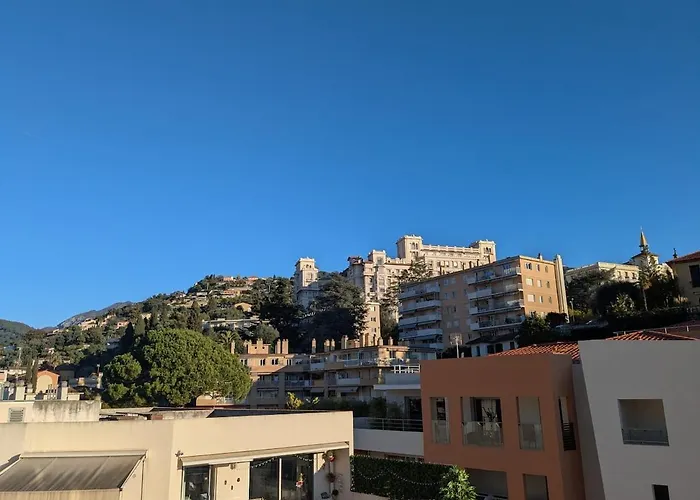 Vue Degagee, Emplacement Ideal, Climatise